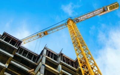 What To Consider When Hiring a Crane Company