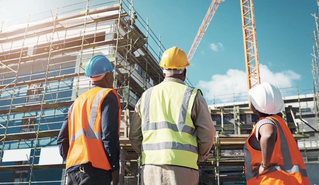 How Cranes Tackle Challenges in Urban Settings